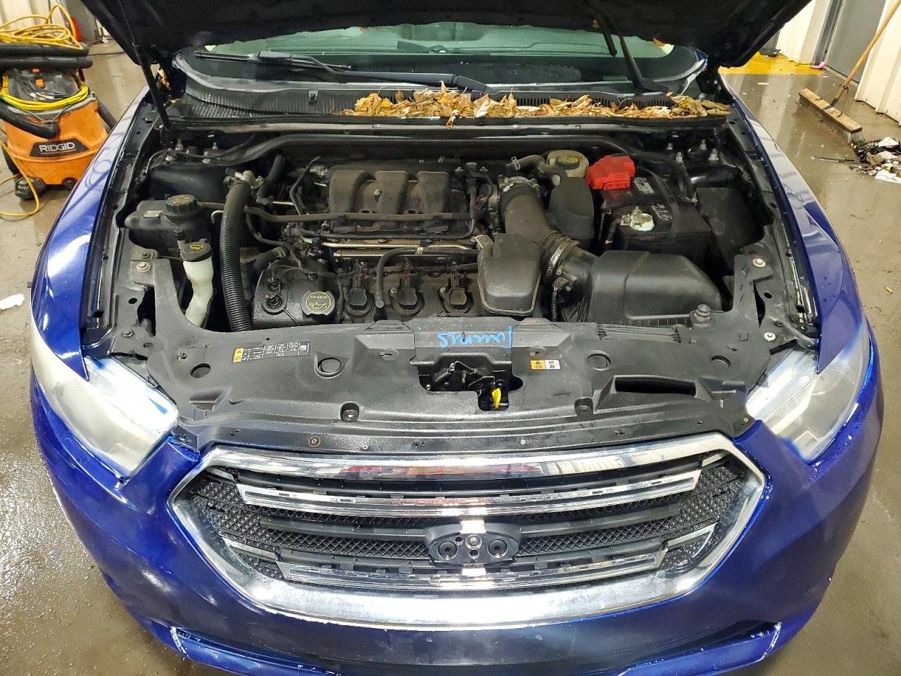 2015 FORD TAURUS SEL photo 11