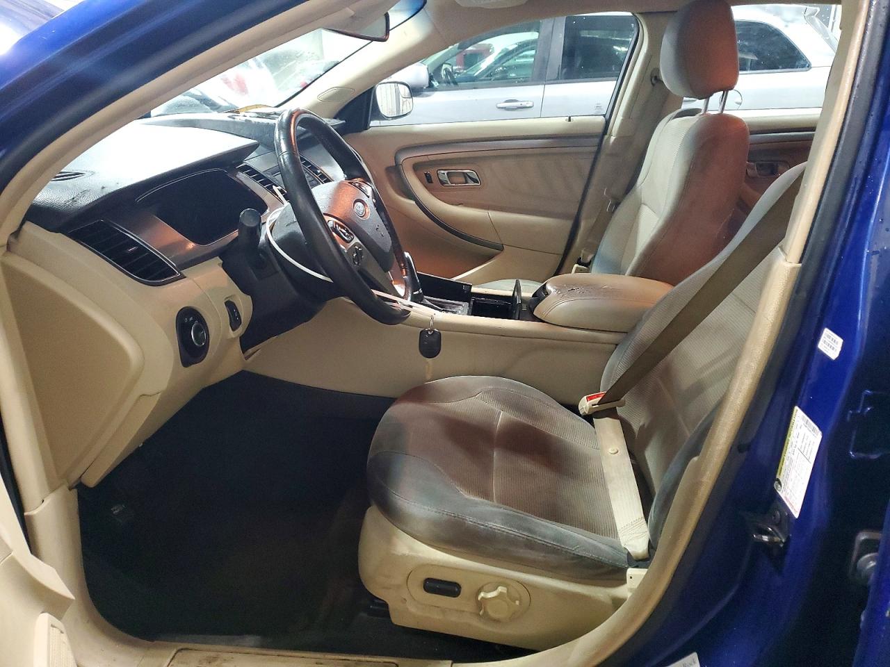 2015 FORD TAURUS SEL photo 7