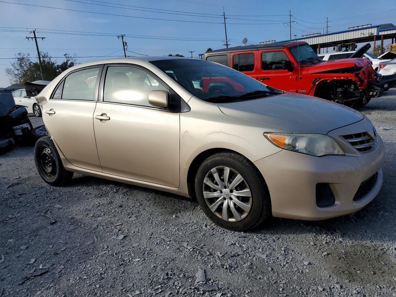 2013 TOYOTA COROLLA BASE photo 4