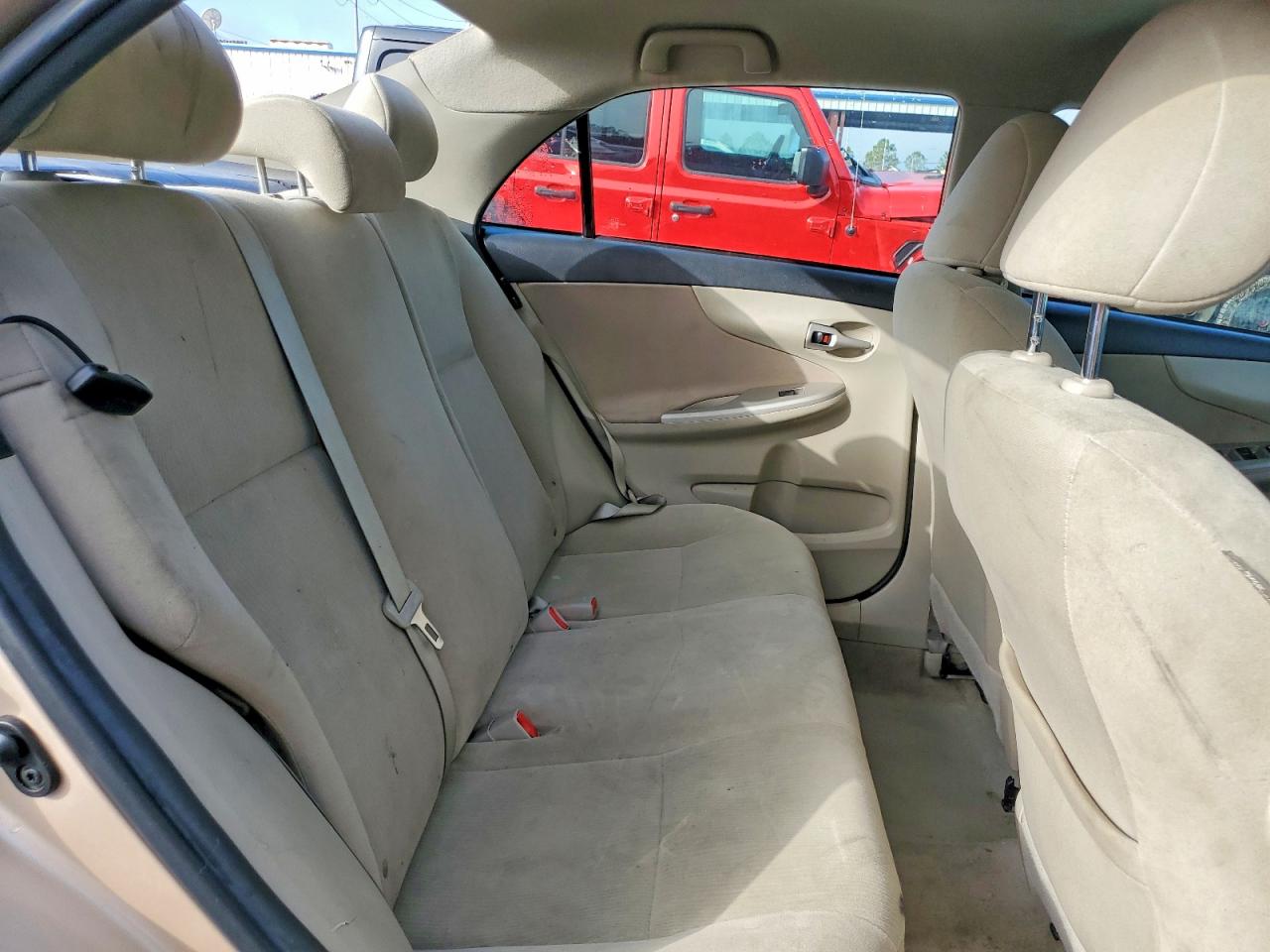 2013 TOYOTA COROLLA BASE photo 10
