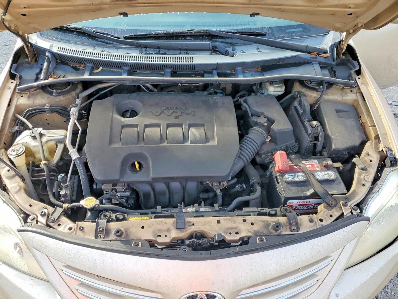 2013 TOYOTA COROLLA BASE photo 11