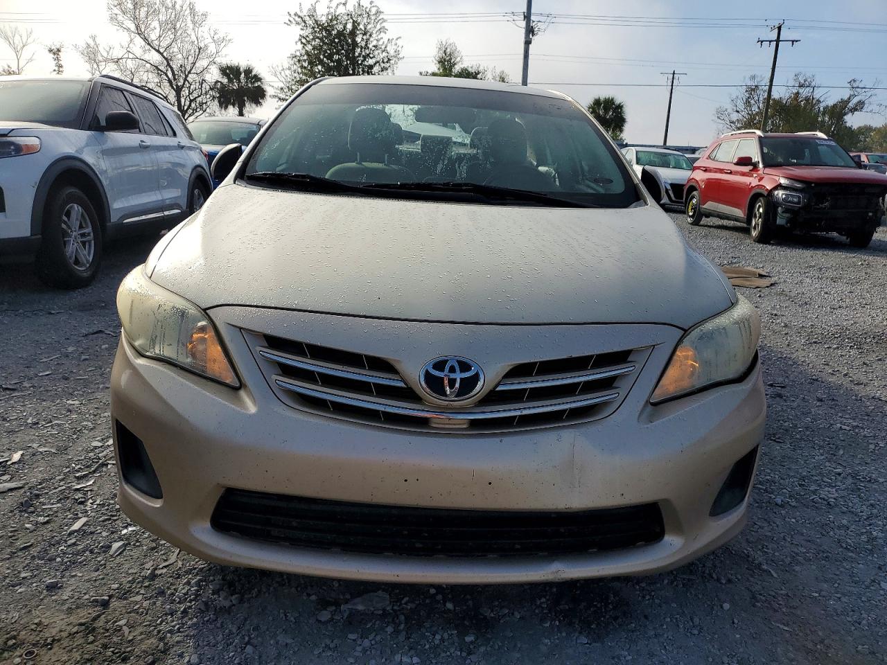 2013 TOYOTA COROLLA BASE photo 5