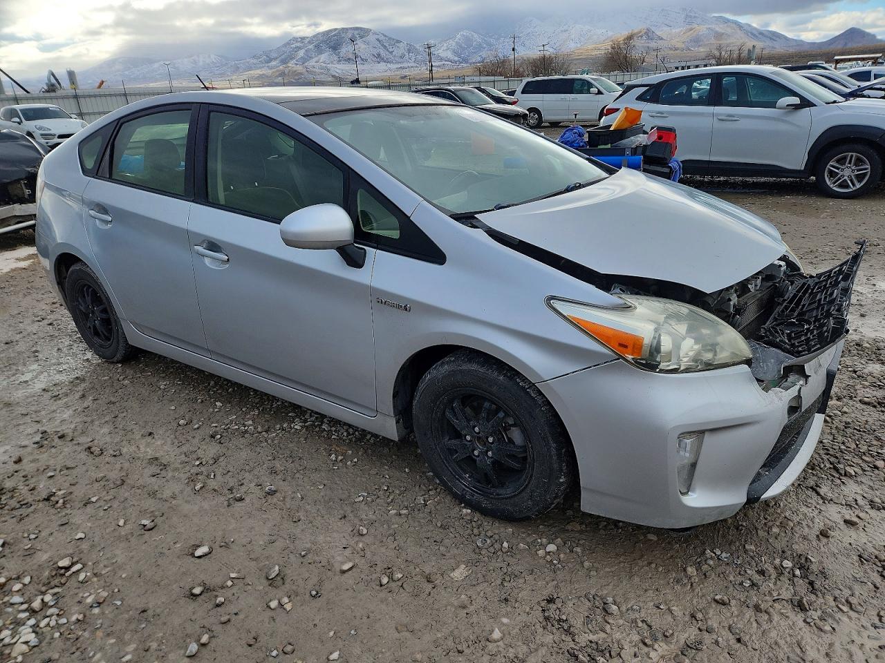2015 TOYOTA PRIUS photo 7