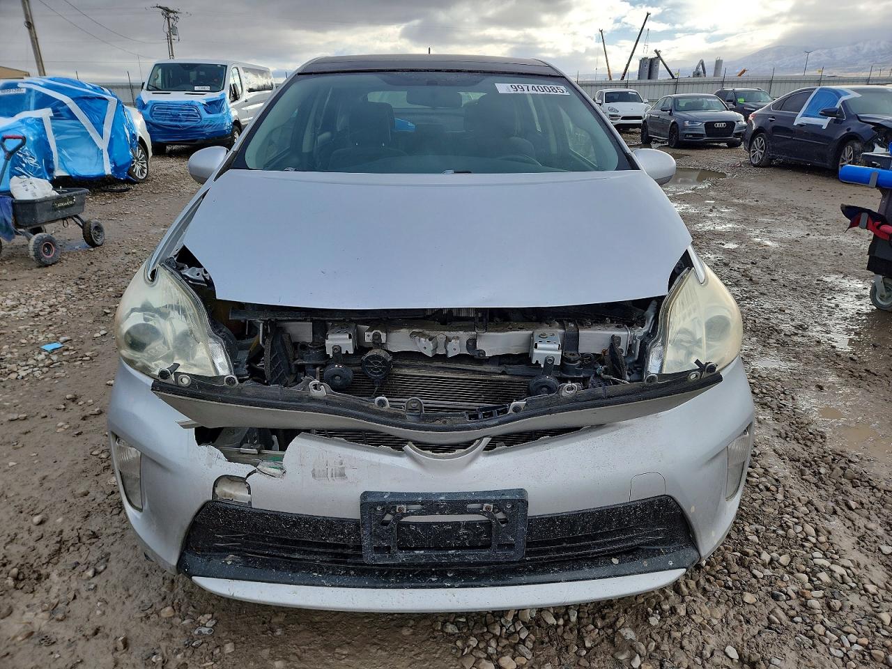 2015 TOYOTA PRIUS photo 9
