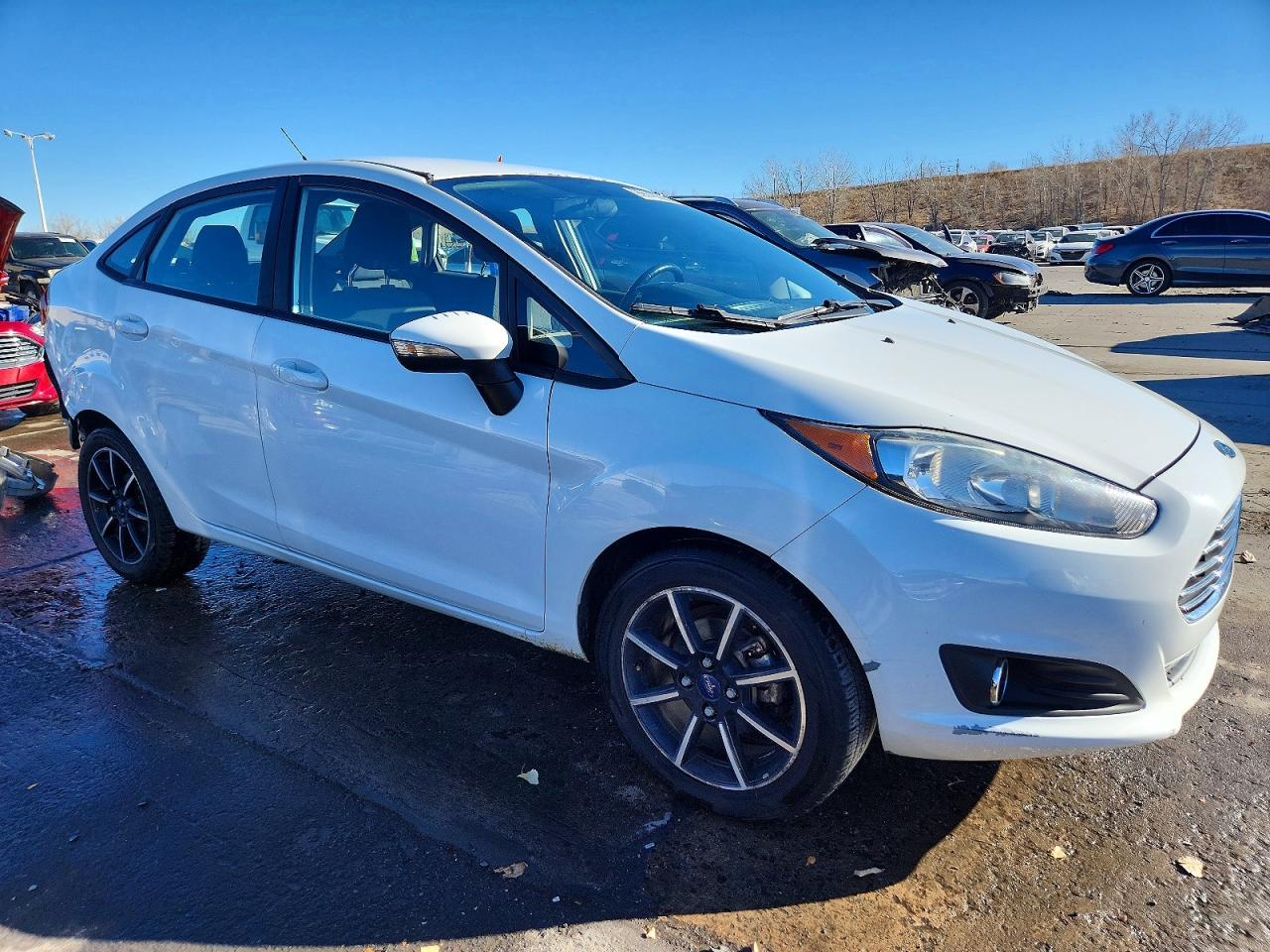 2016 FORD FIESTA SE photo 4
