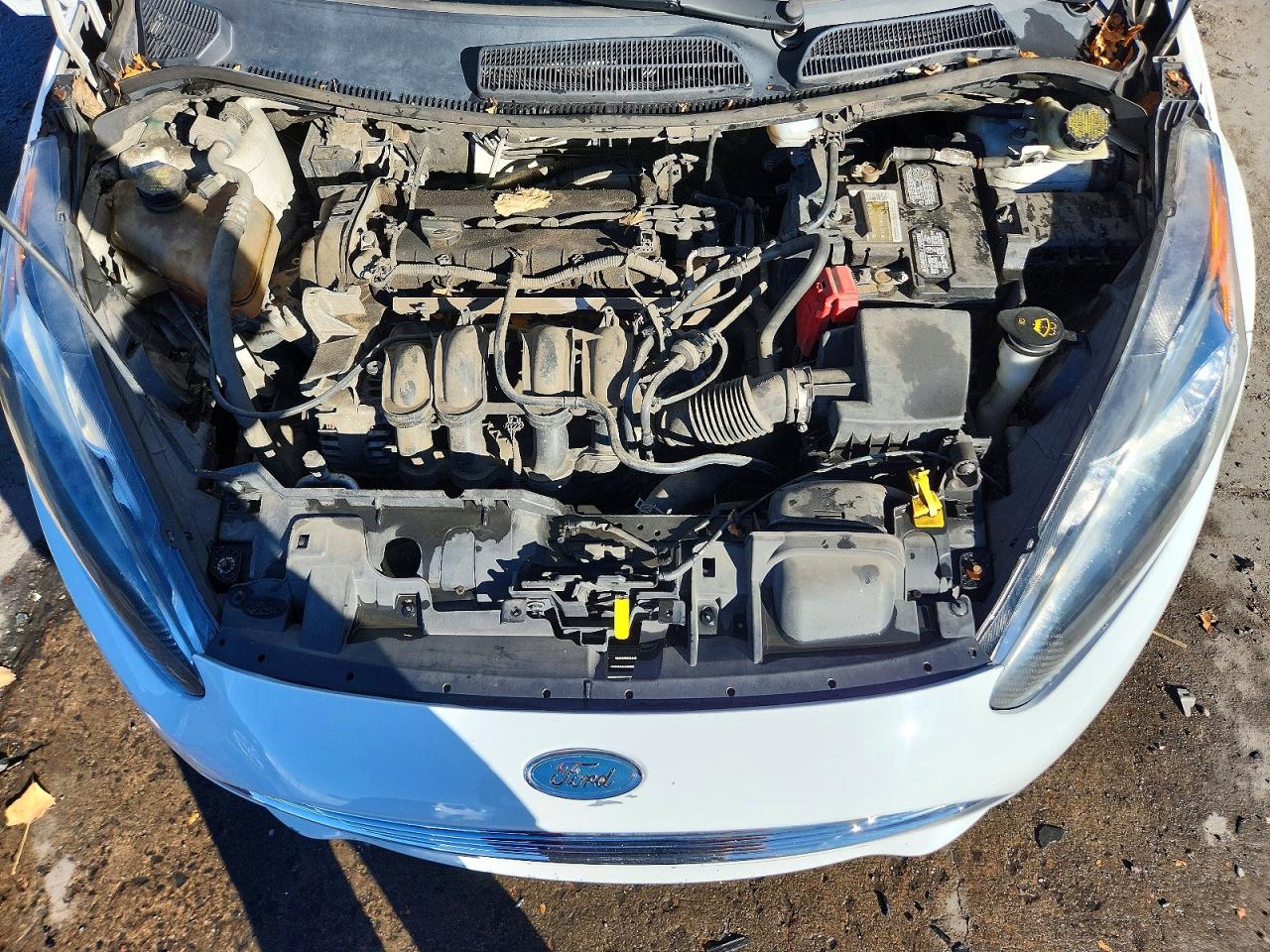 2016 FORD FIESTA SE photo 11