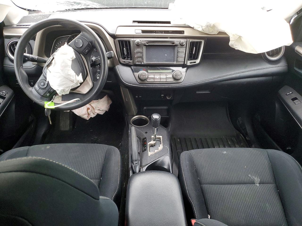 2015 TOYOTA RAV4 XLE photo 8