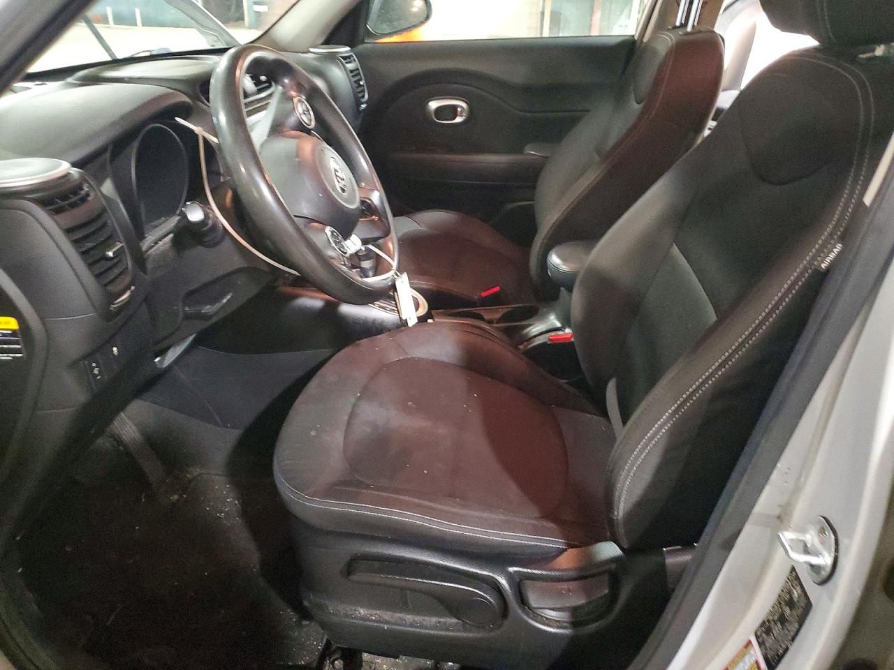 2016 KIA SOUL photo 7