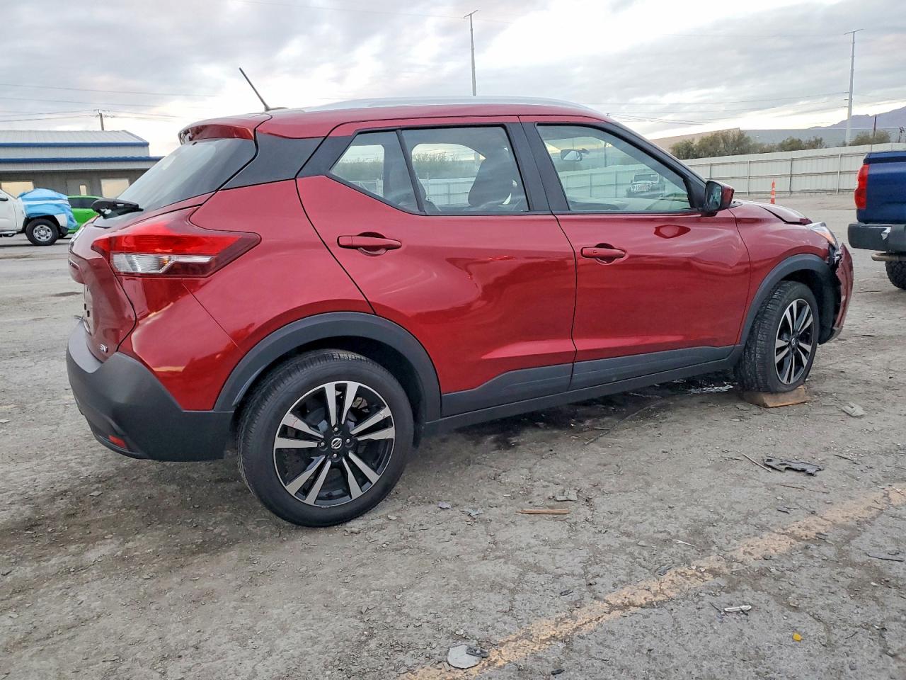 2019 NISSAN KICKS S photo 3