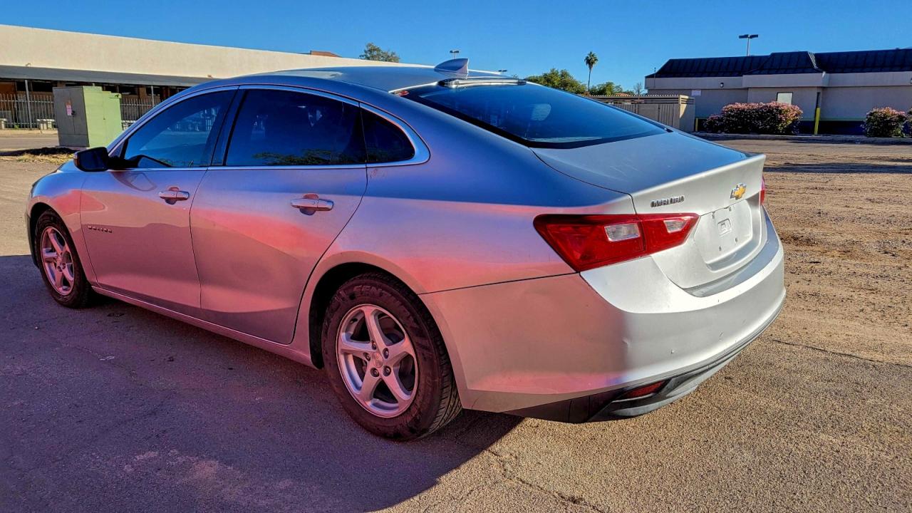 2018 CHEVROLET MALIBU LT photo 3
