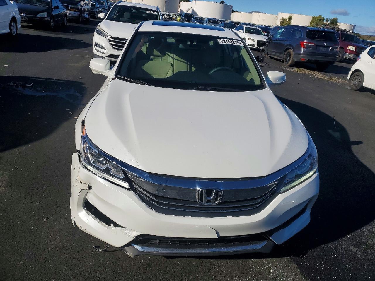 2016 HONDA ACCORD EX photo 5
