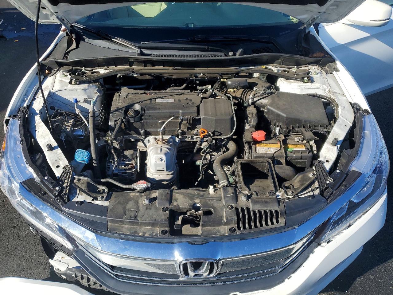 2016 HONDA ACCORD EX photo 11
