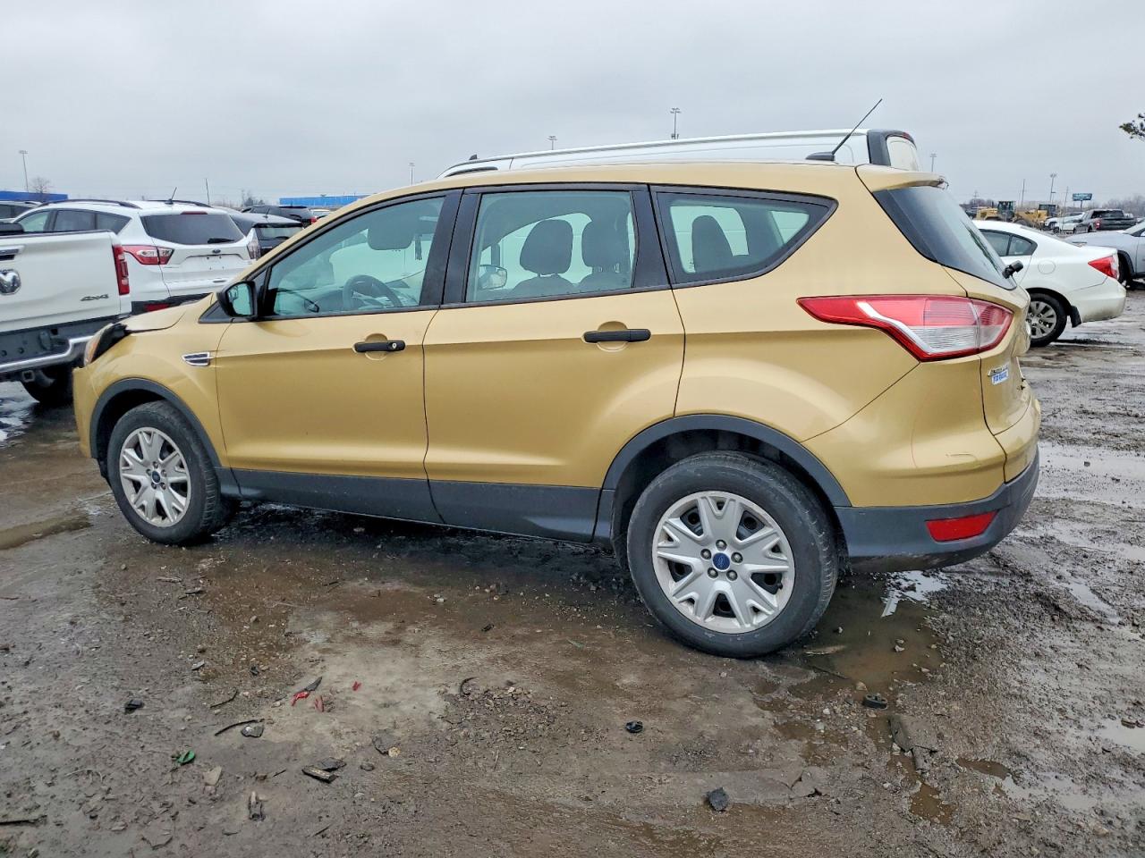 2015 FORD ESCAPE S photo 2