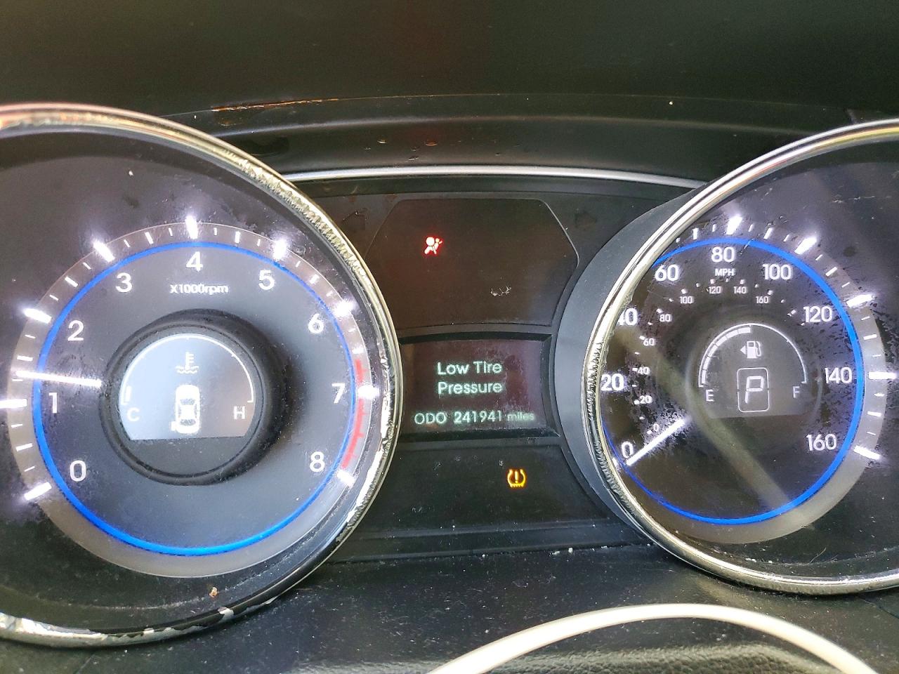 2014 HYUNDAI SONATA photo 9
