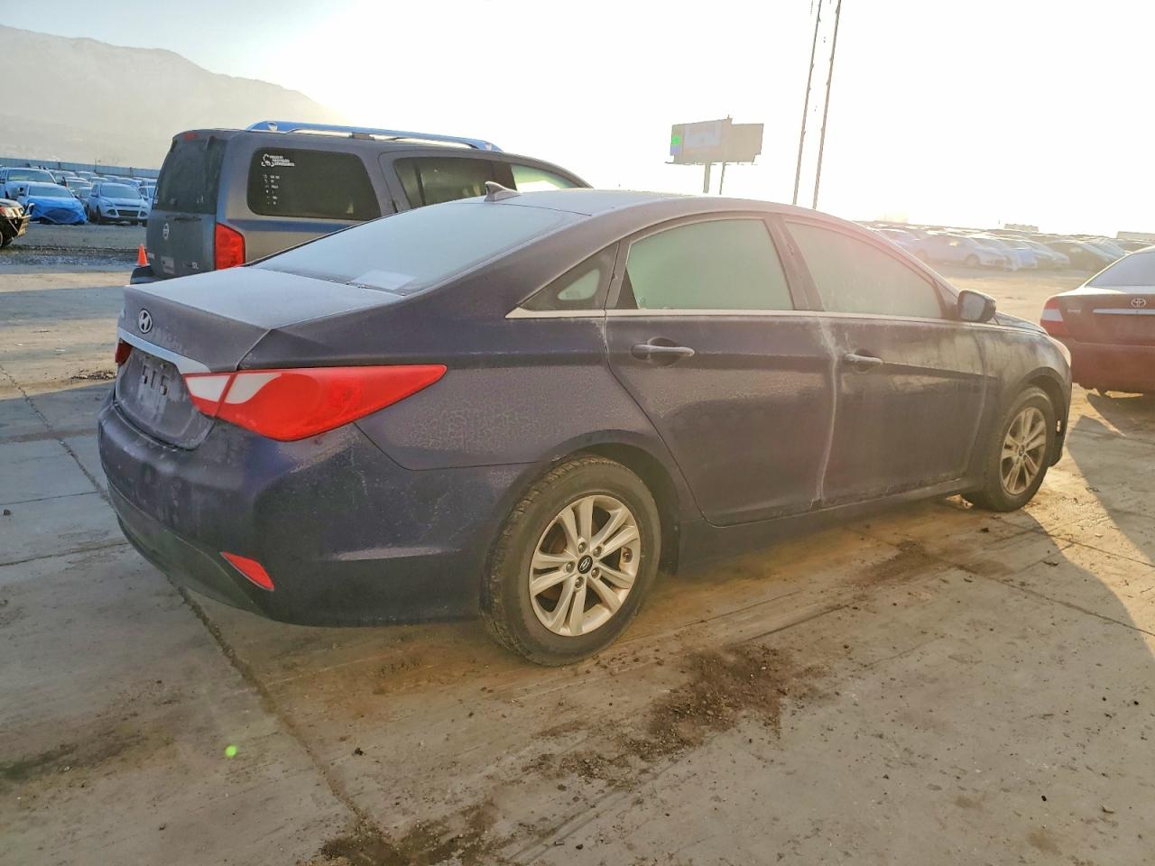 2014 HYUNDAI SONATA photo 3