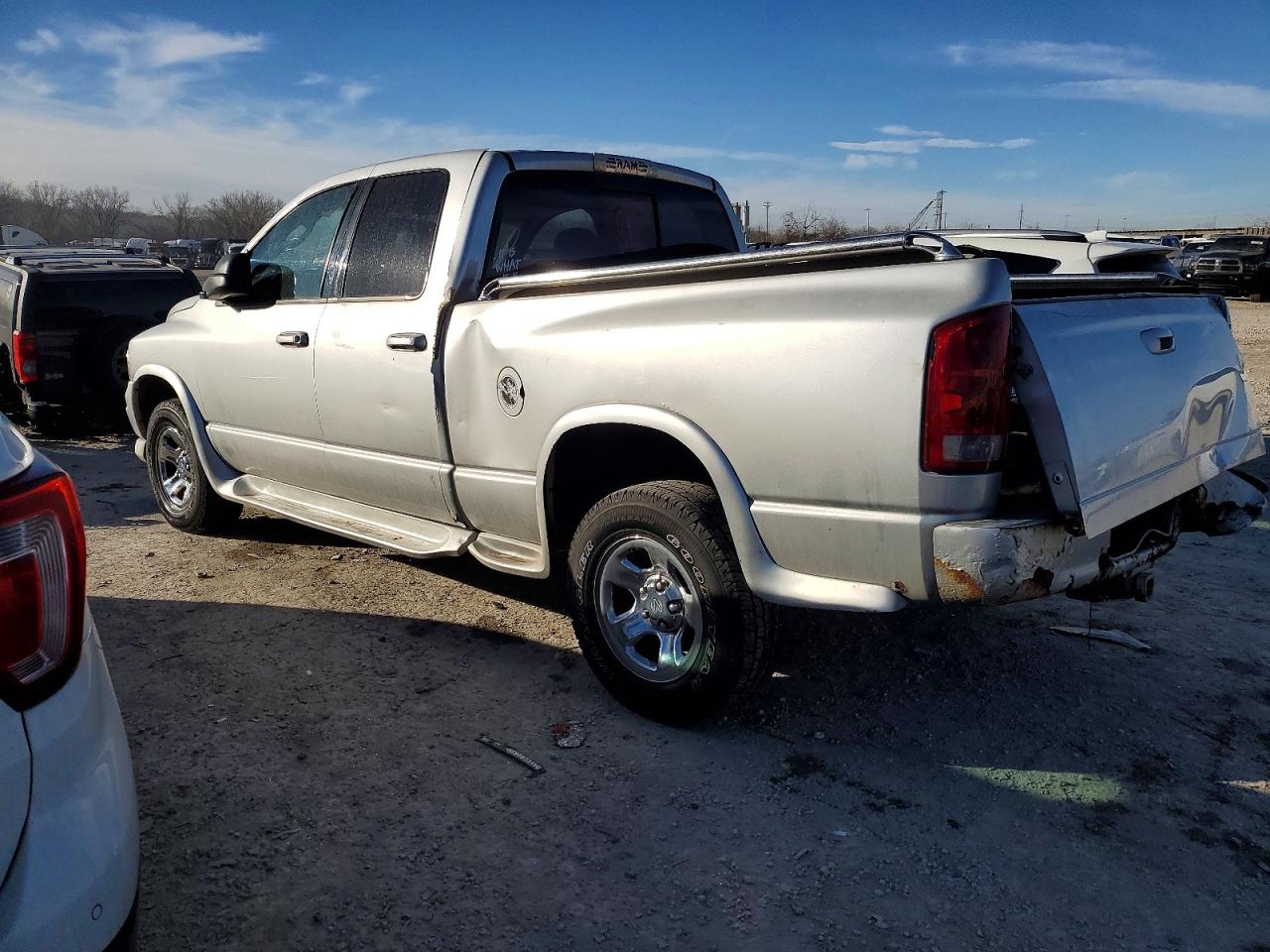 2002 DODGE RAM 1500 photo 2