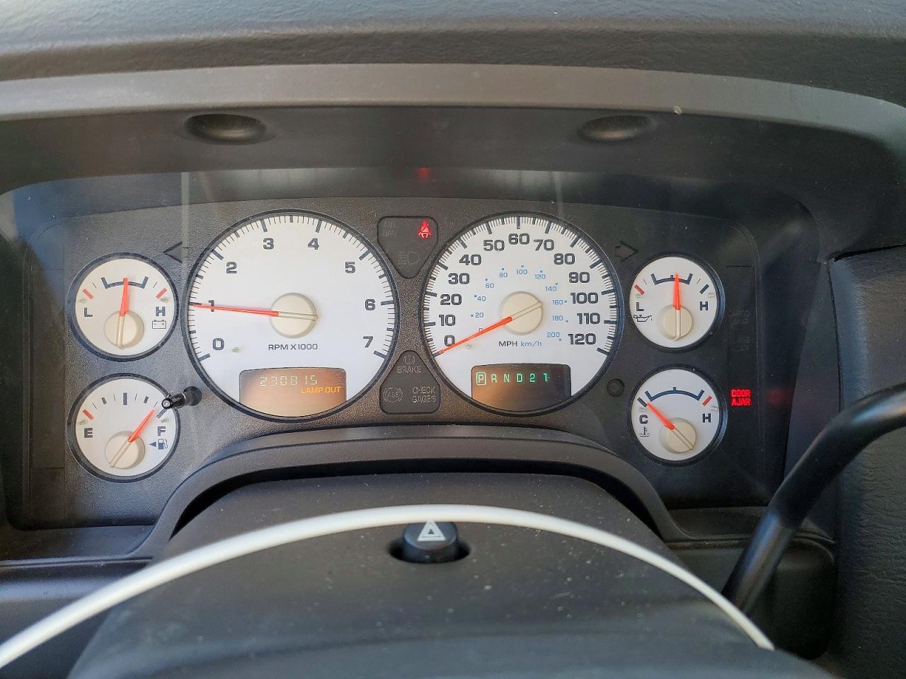 2002 DODGE RAM 1500 photo 9