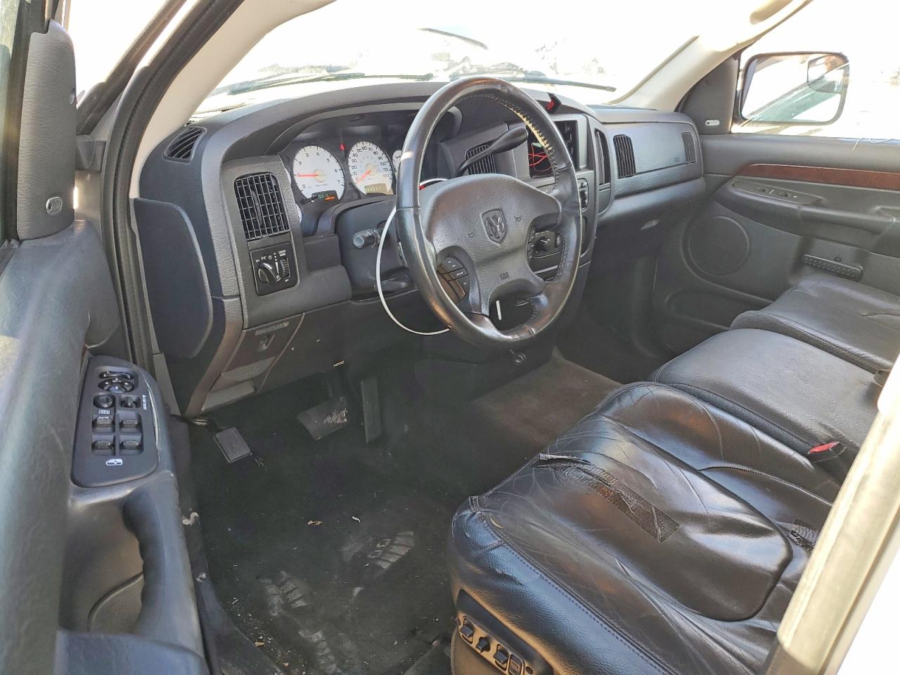 2002 DODGE RAM 1500 photo 8
