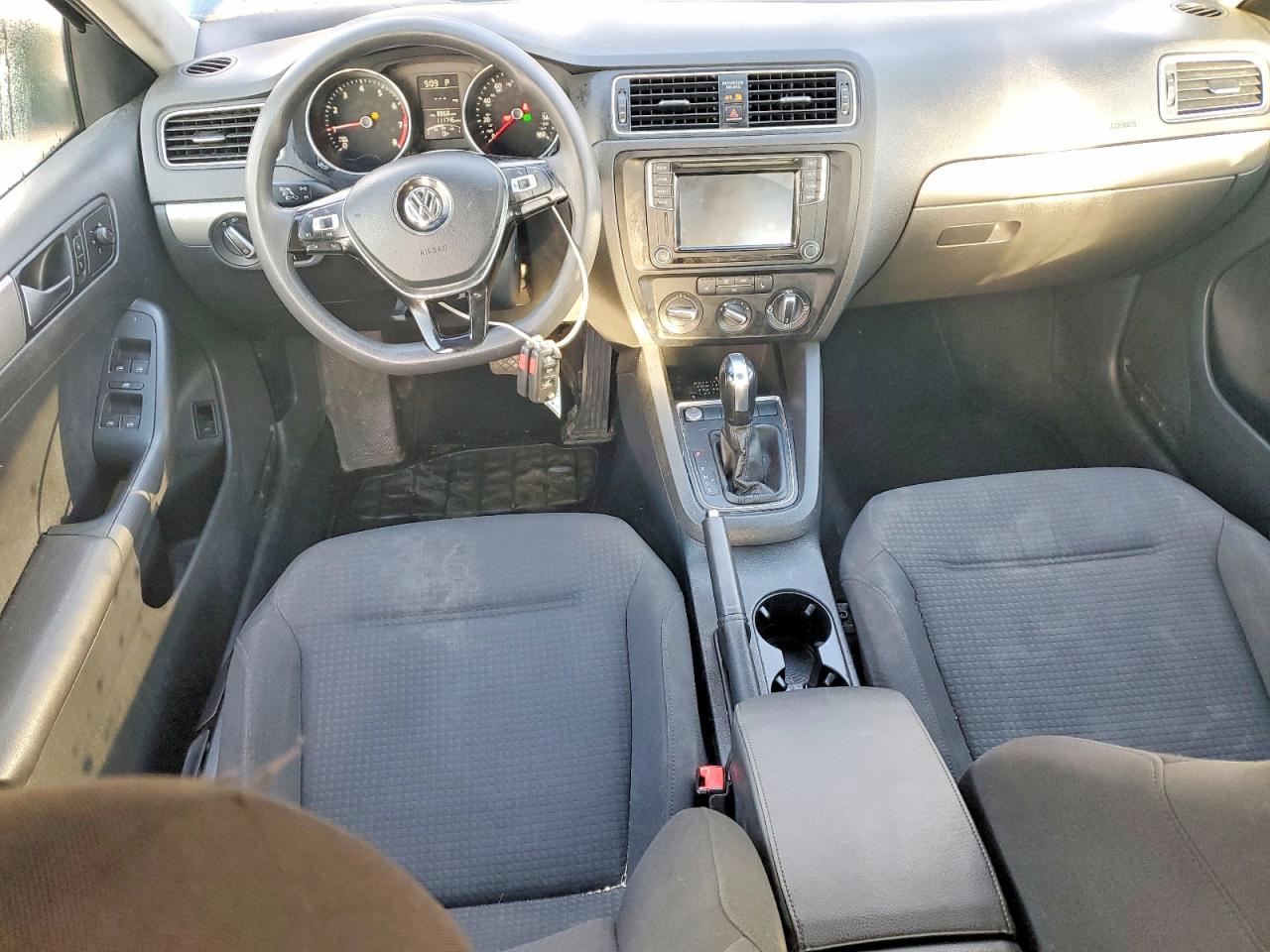 2016 VOLKSWAGEN JETTA SE photo 8