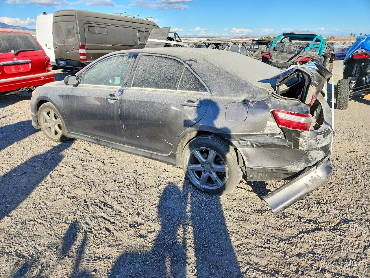 2007 TOYOTA CAMRY LE photo 2