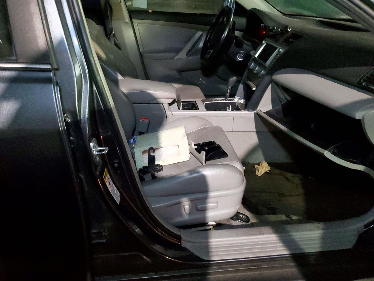 2007 TOYOTA CAMRY LE photo 13