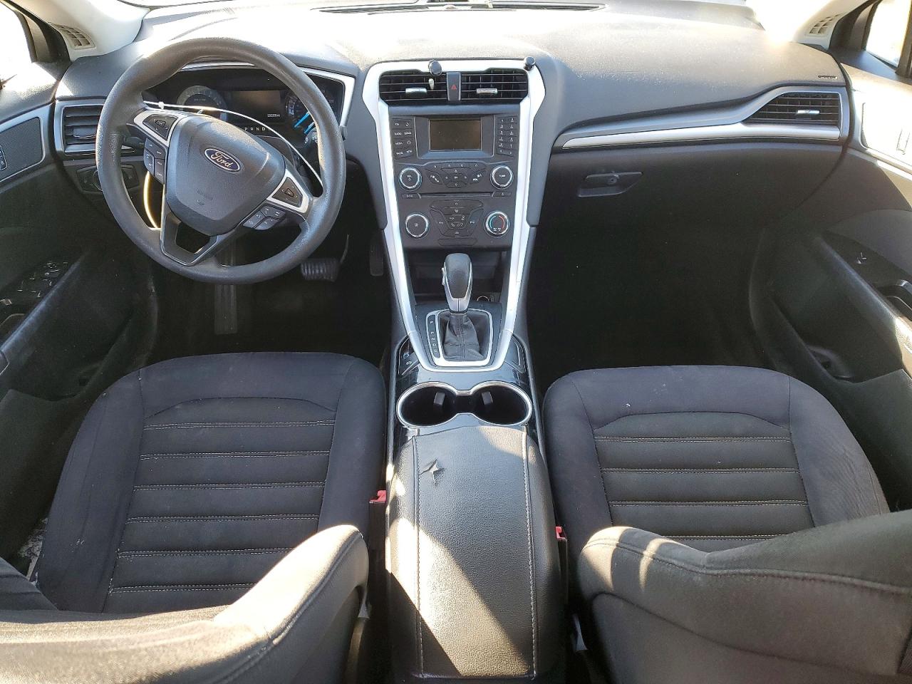 2015 FORD FUSION SE photo 8
