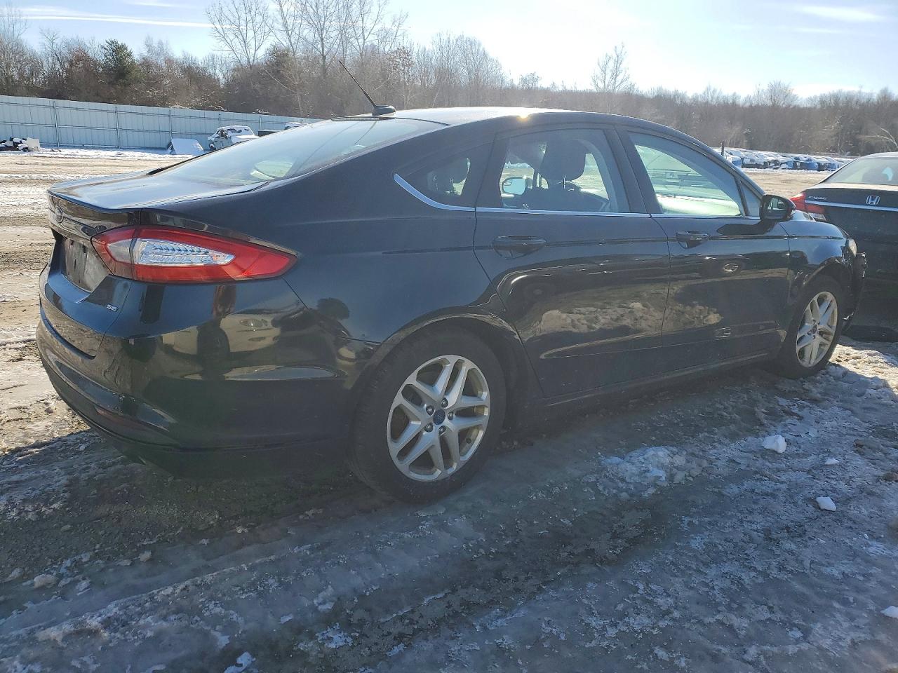 2015 FORD FUSION SE photo 3