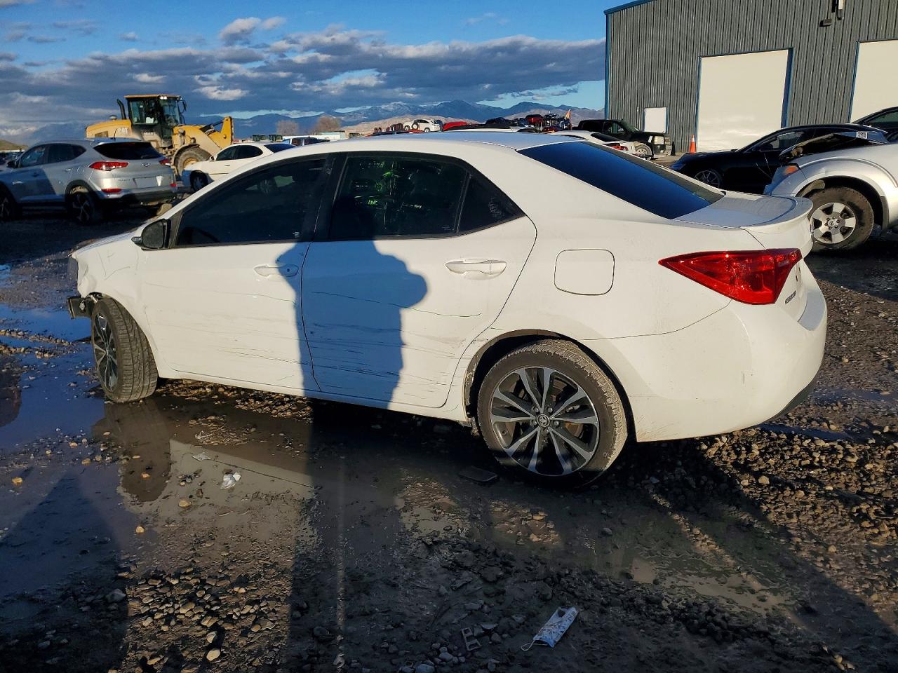 2017 TOYOTA COROLLA L photo 3