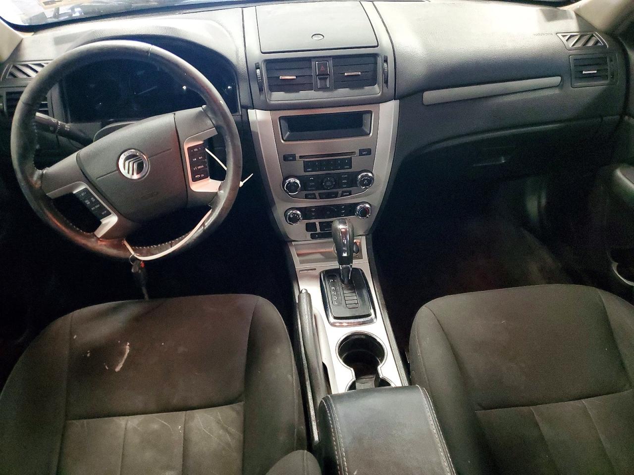 2010 MERCURY MILAN photo 8