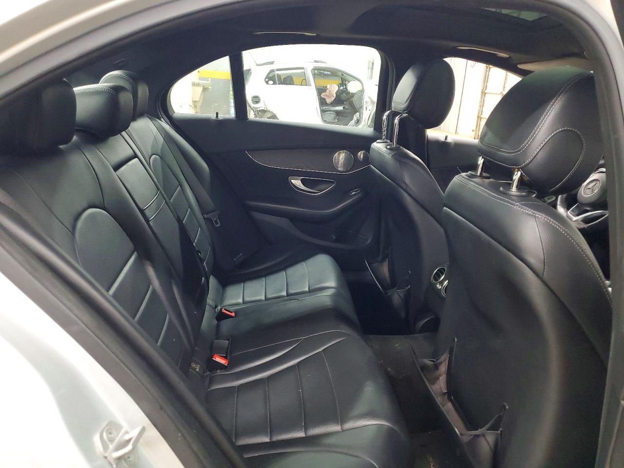 2015 MERCEDES-BENZ C 300 4MATIC photo 10