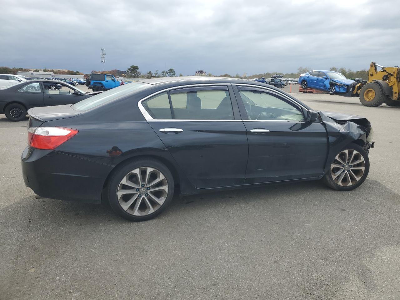 2013 HONDA ACCORD SPORT photo 3