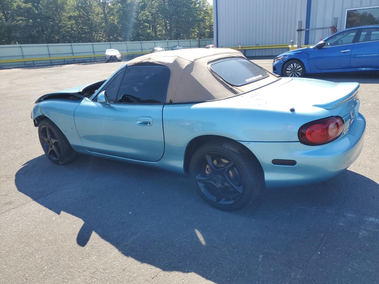 2001 MAZDA MX-5 MIATA BASE photo 2