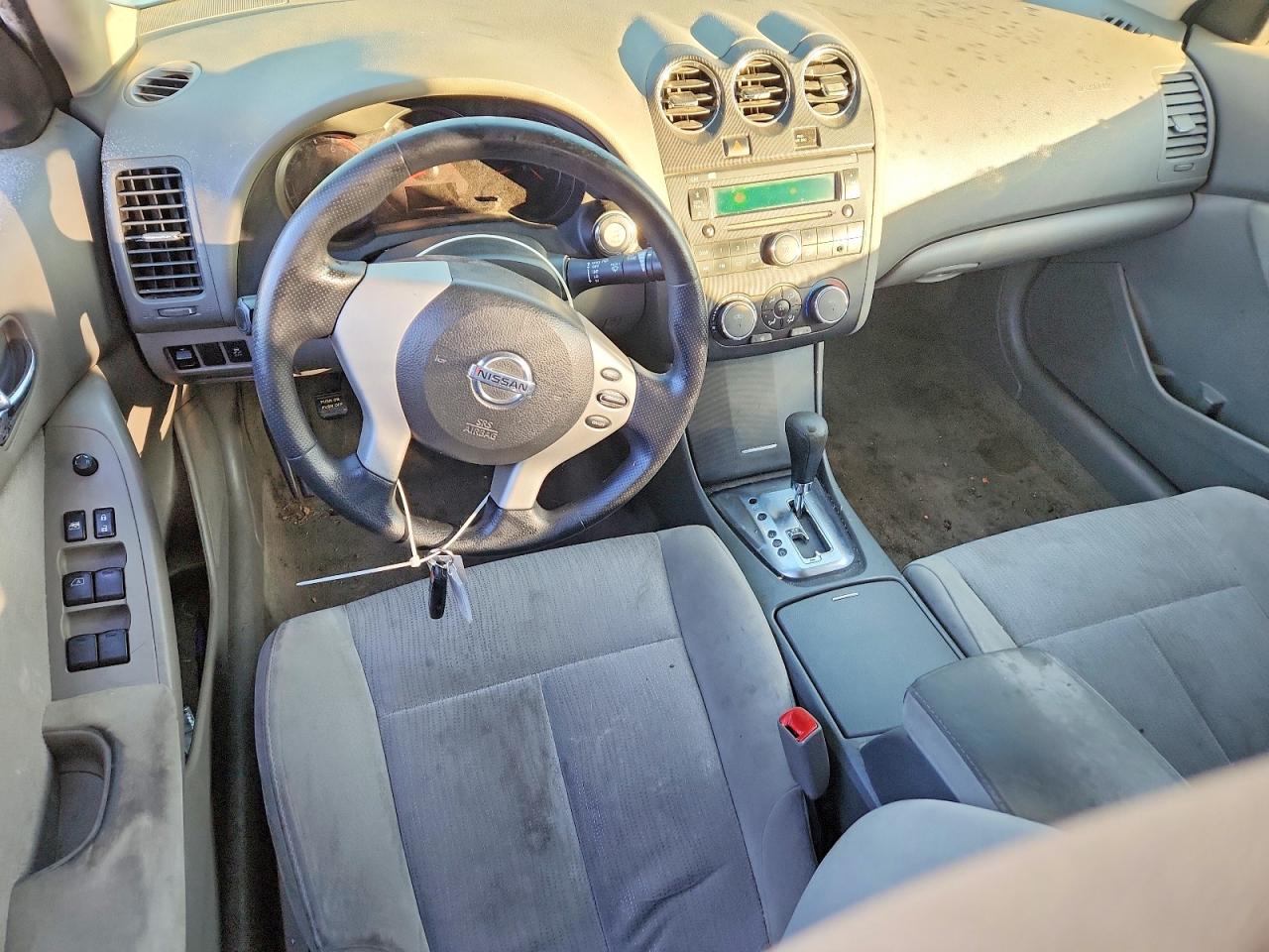 2011 NISSAN ALTIMA BASE photo 8