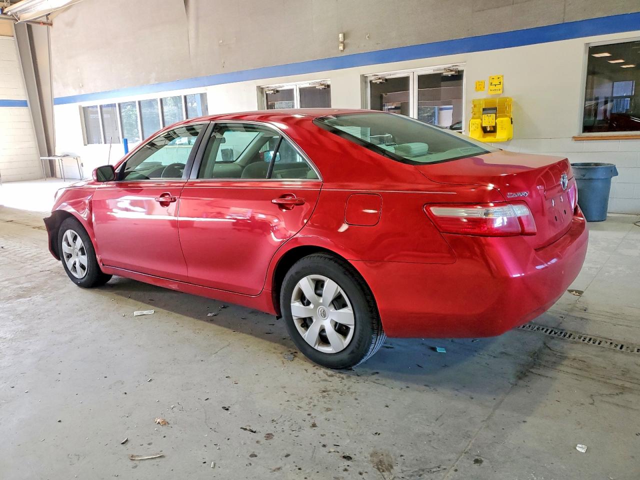 2009 TOYOTA CAMRY BASE photo 2
