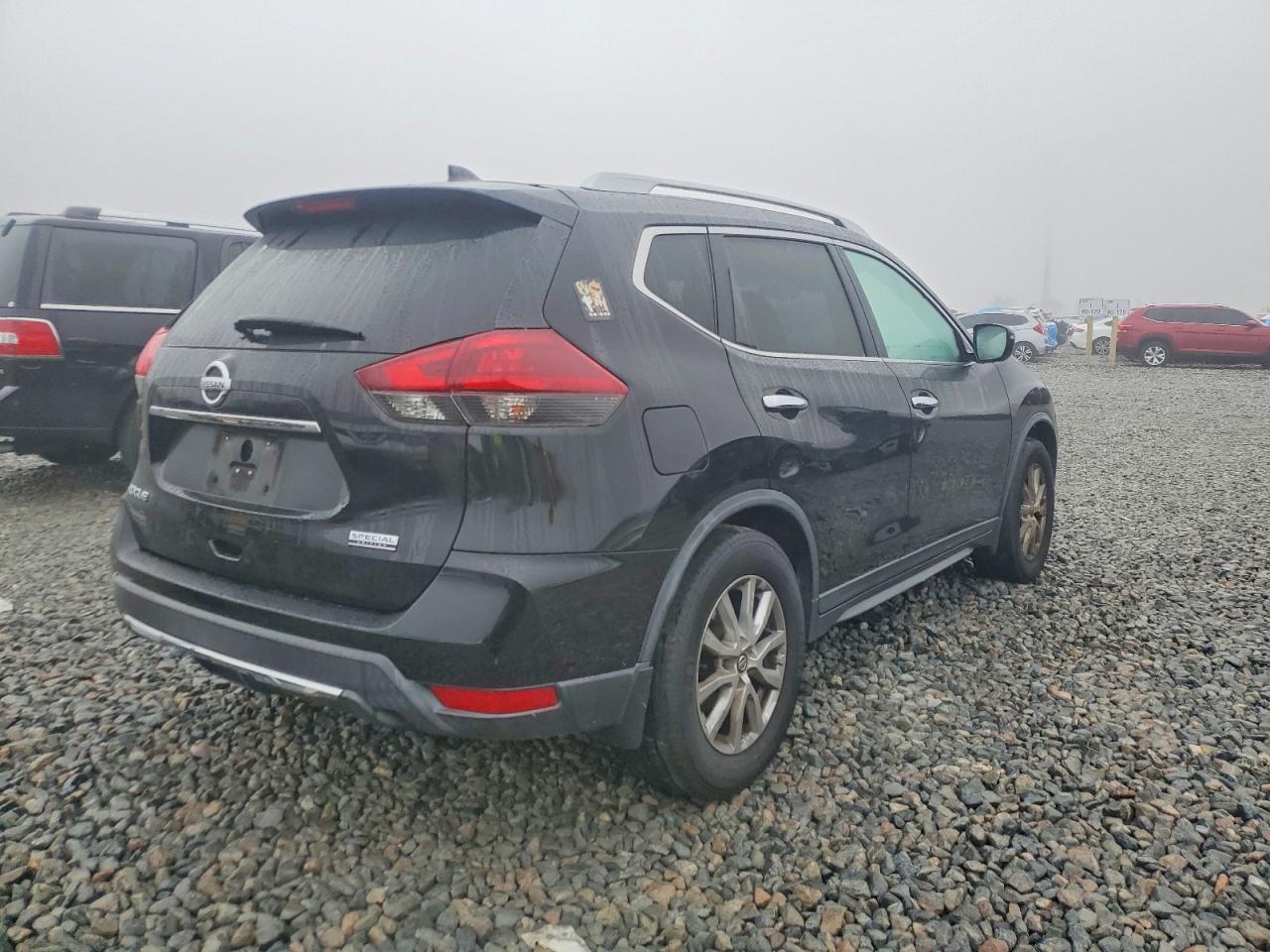 2019 NISSAN ROGUE S photo 3