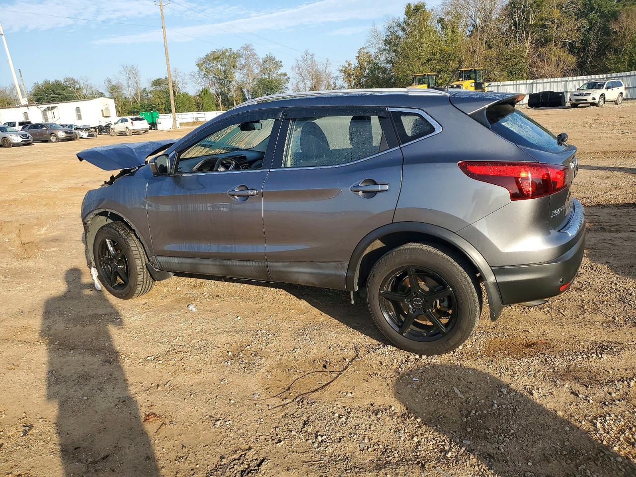 2019 NISSAN ROGUE SPORT S photo 2
