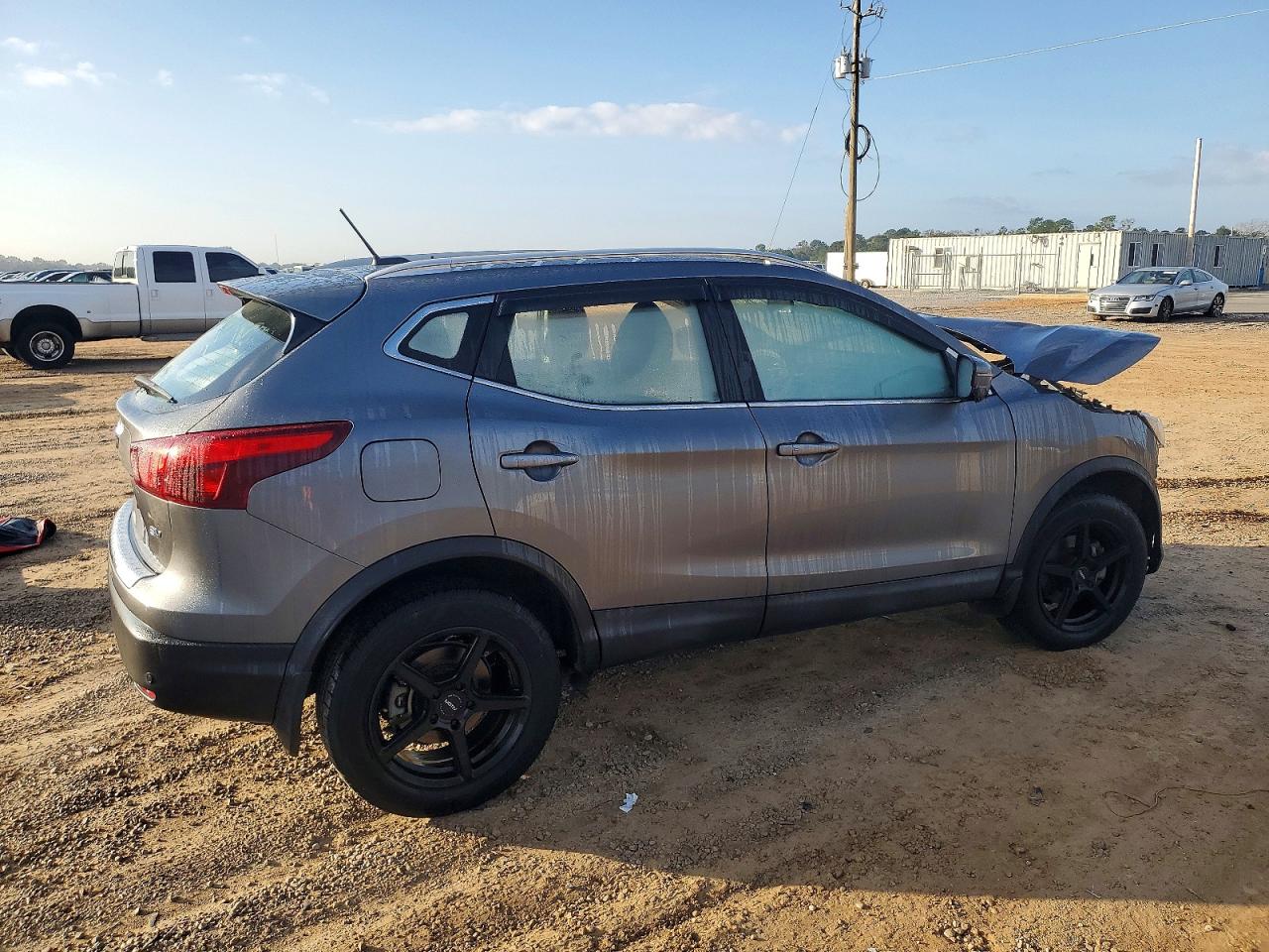 2019 NISSAN ROGUE SPORT S photo 3