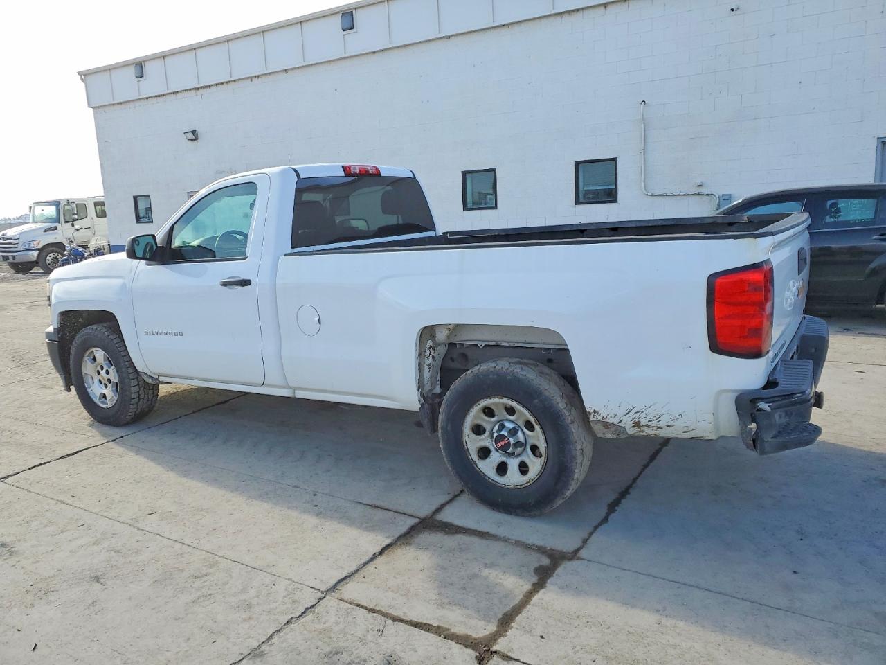 2014 CHEVROLET SILVERADO C1500 photo 2