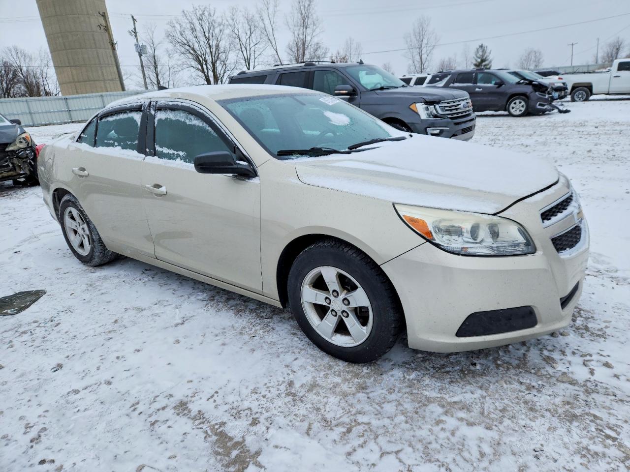 2013 CHEVROLET MALIBU LS photo 4