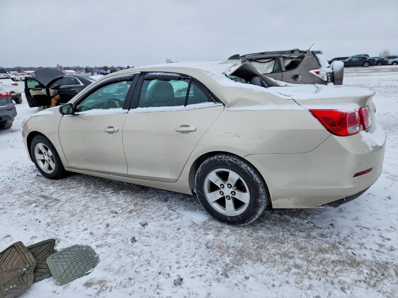 2013 CHEVROLET MALIBU LS photo 2