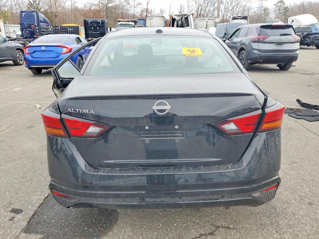 2025 NISSAN ALTIMA SV photo 6