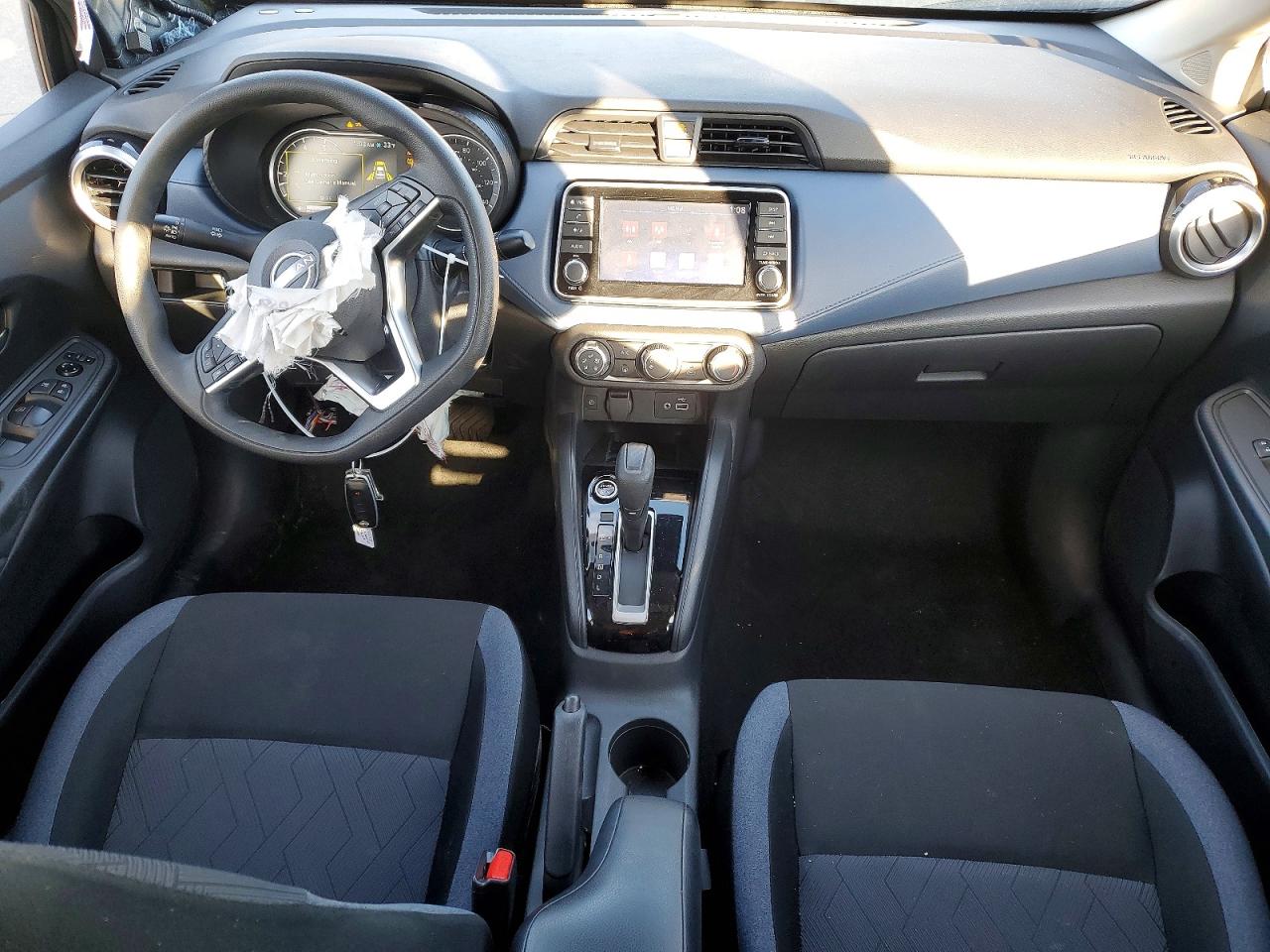2025 NISSAN VERSA SV photo 15