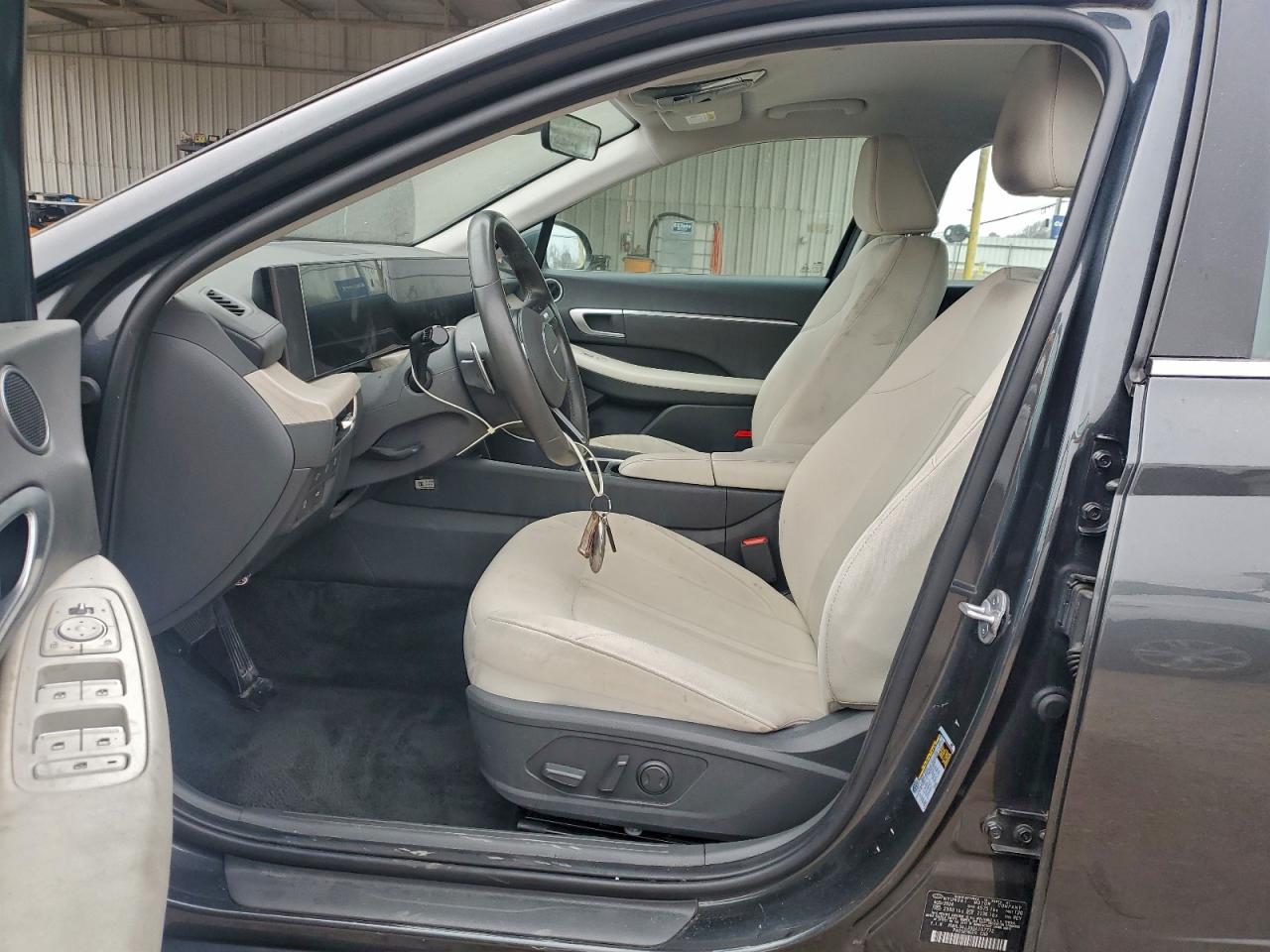 2025 HYUNDAI SONATA HYBRID photo 7