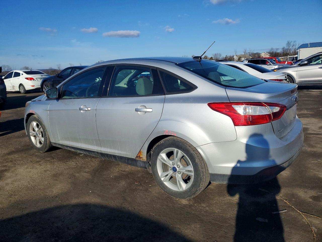 2013 FORD FOCUS SE photo 2
