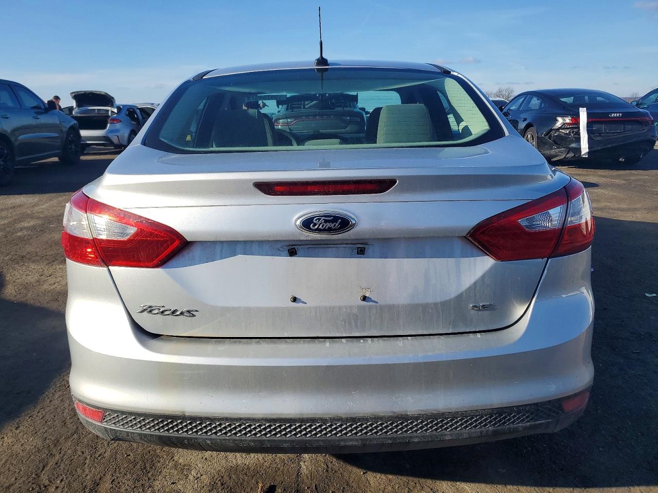 2013 FORD FOCUS SE photo 6