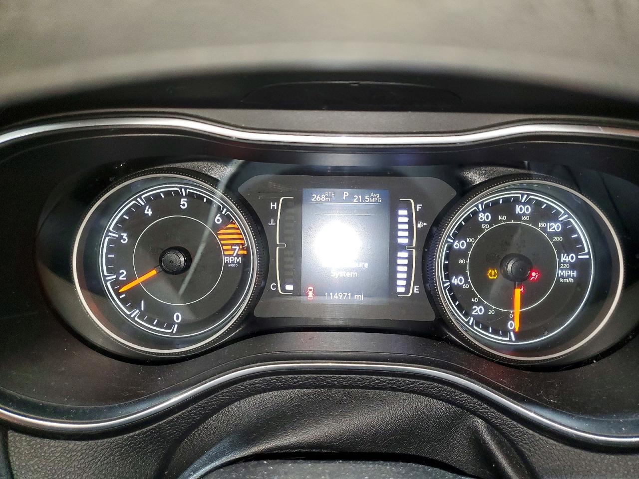 2021 JEEP CHEROKEE LATITUDE photo 9