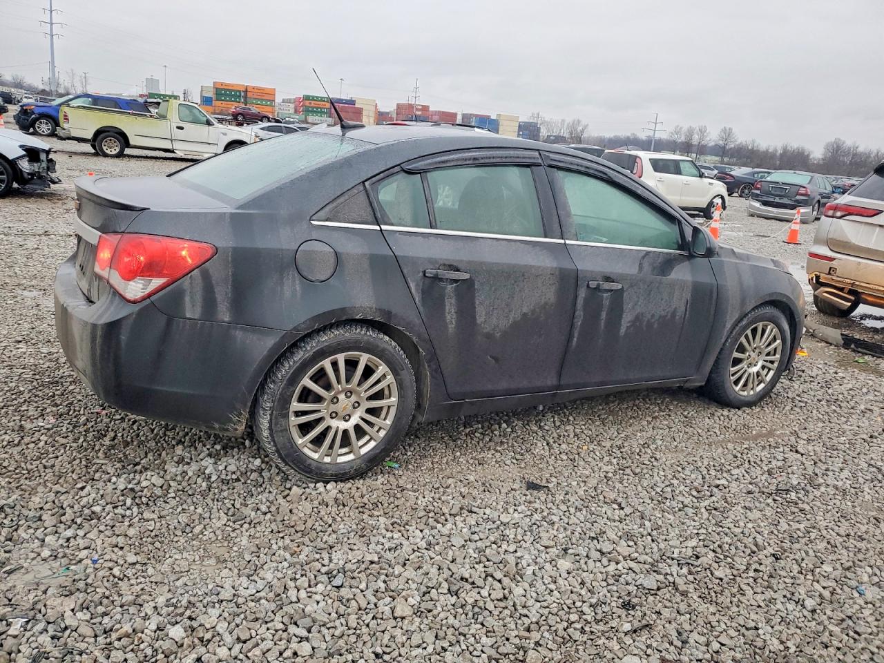 2011 CHEVROLET CRUZE ECO photo 3