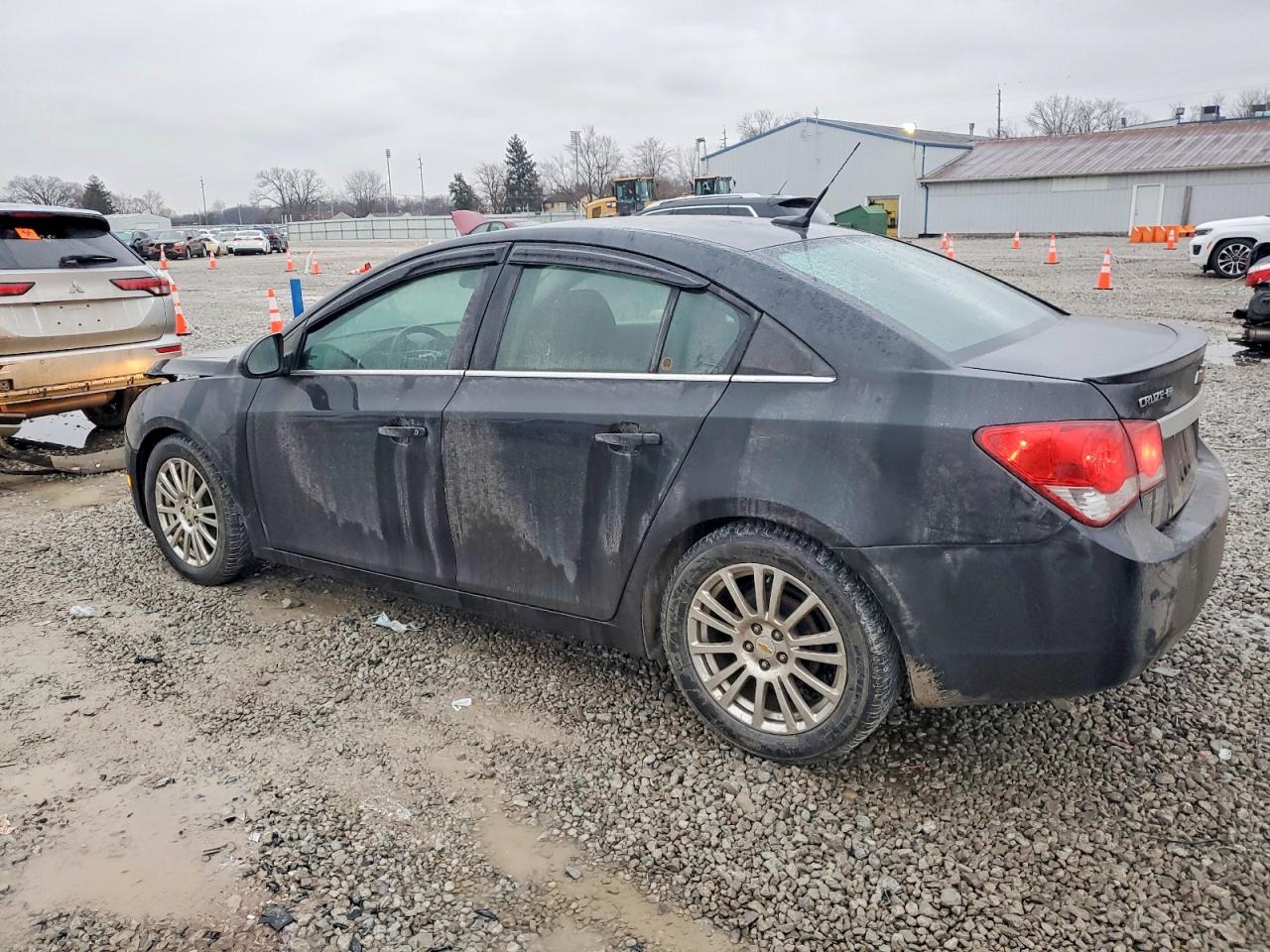 2011 CHEVROLET CRUZE ECO photo 2