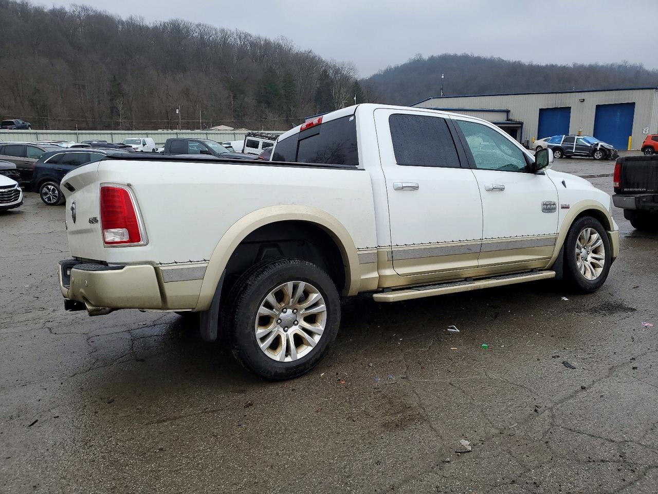 2016 RAM 1500 LONGHORN photo 3