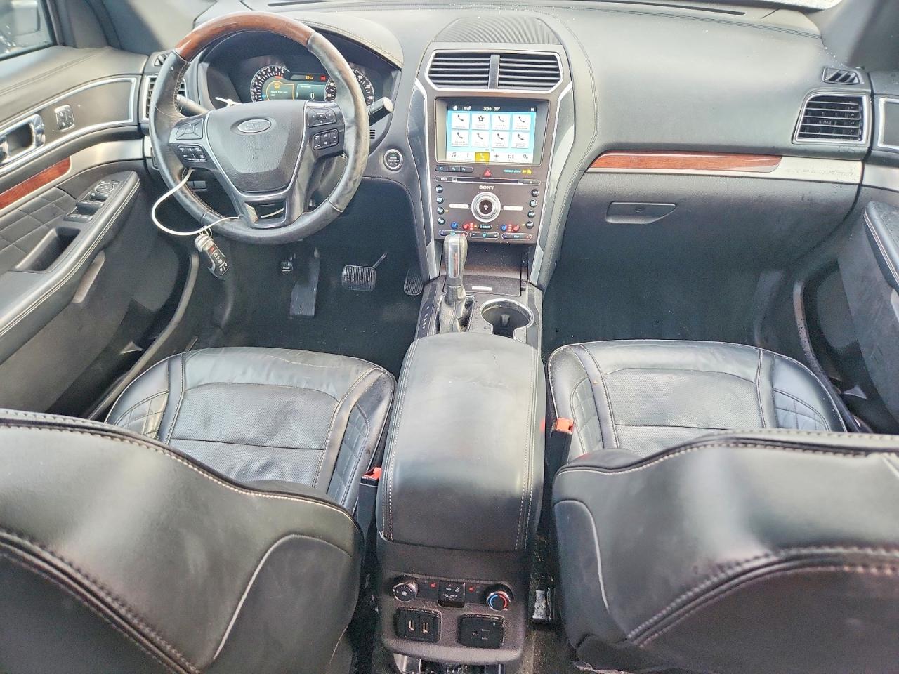 2017 FORD EXPLORER PLATINUM photo 8